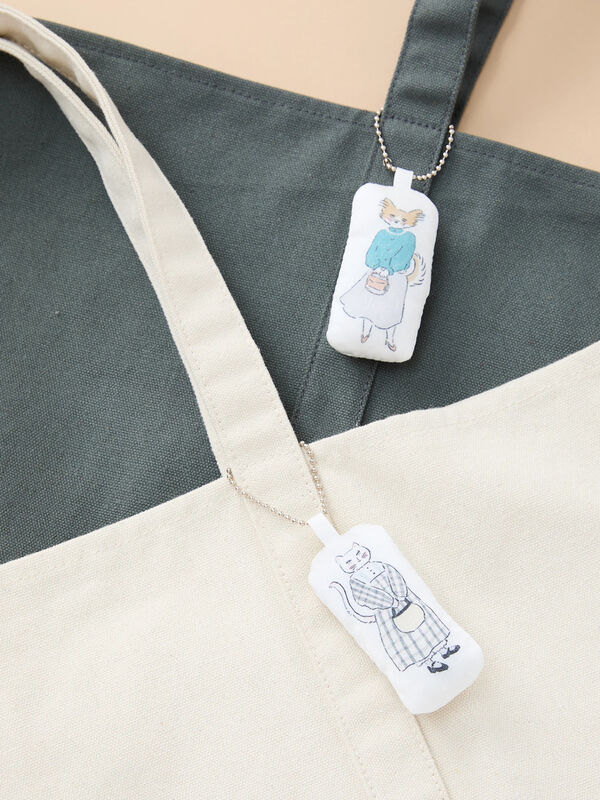 セール】 60周年記念トートL（チャコールグレー/キナリ/バッグ/バッグ