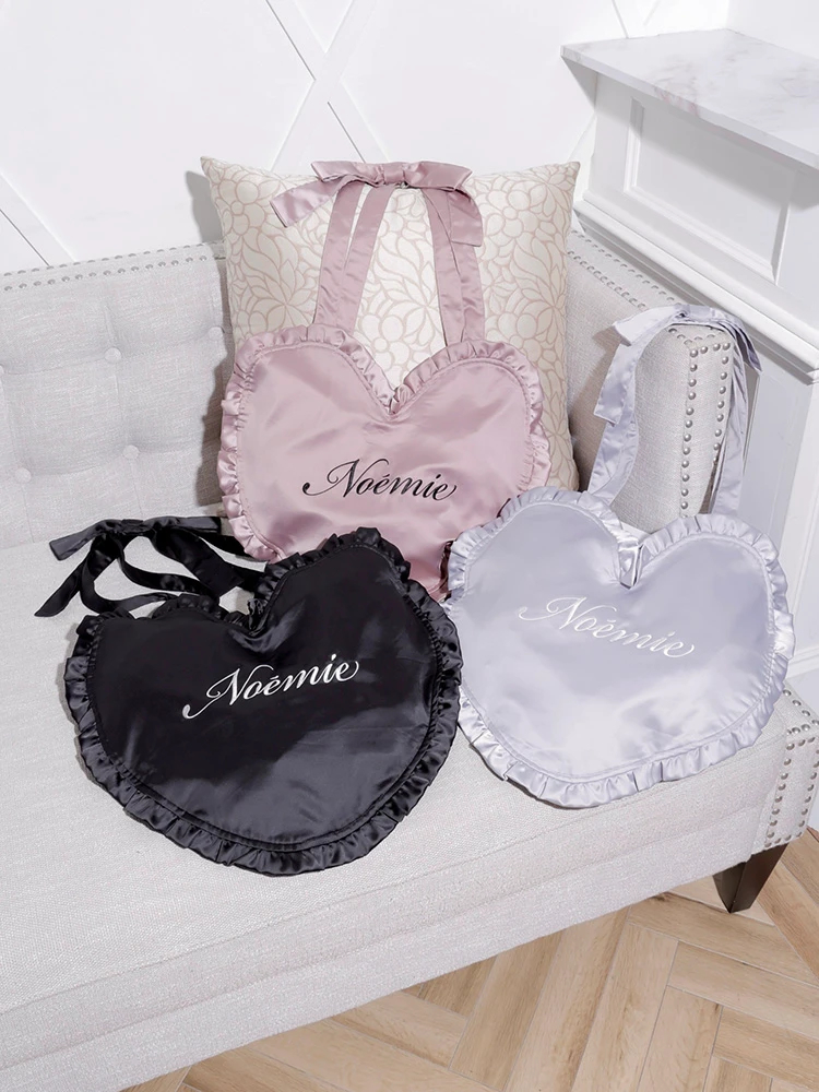 刺繍ハートサテントートバッグ（トートバッグ｜黒・サックス・ピンク