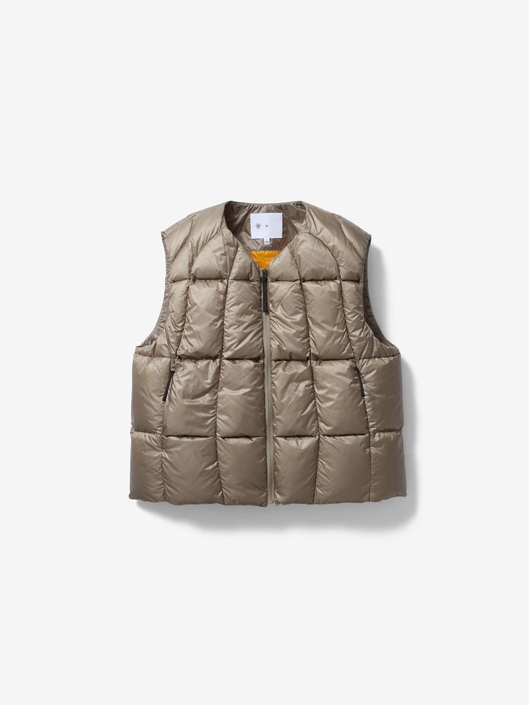 公式・限定】Goldwin 0 スリーディメンショナルダウンライトベスト