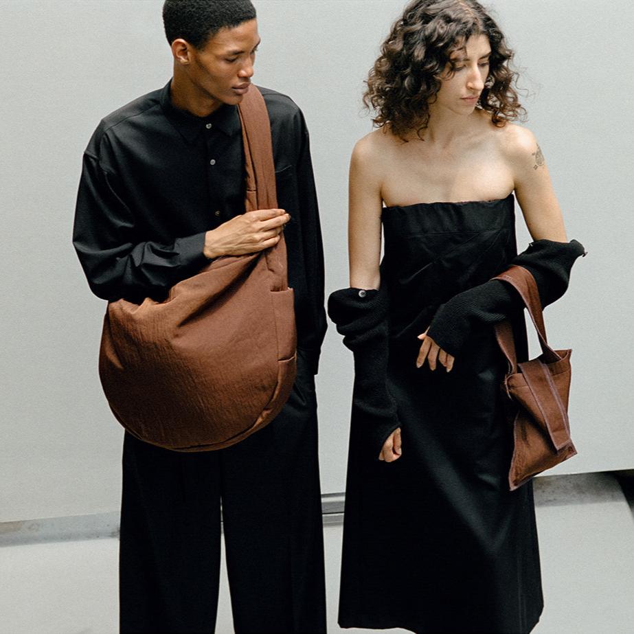 MARY INSIDE OUT TOTE - S / CERATO BRIGHT｜撥水ナイロンの小さめ