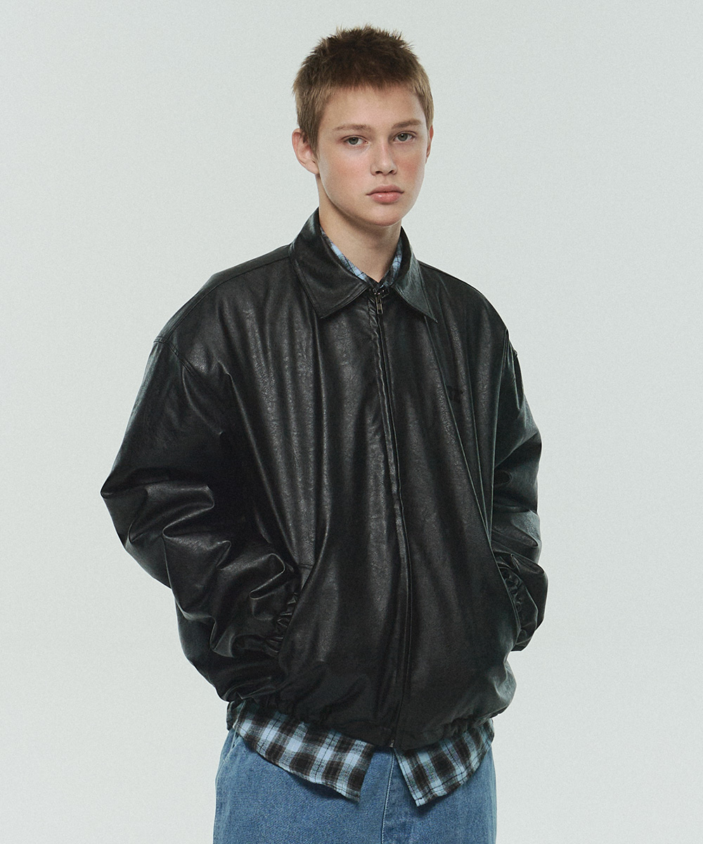 K-POPアイドル着用] ITZ MINI LOGO VEGAN LEATHER JACKET