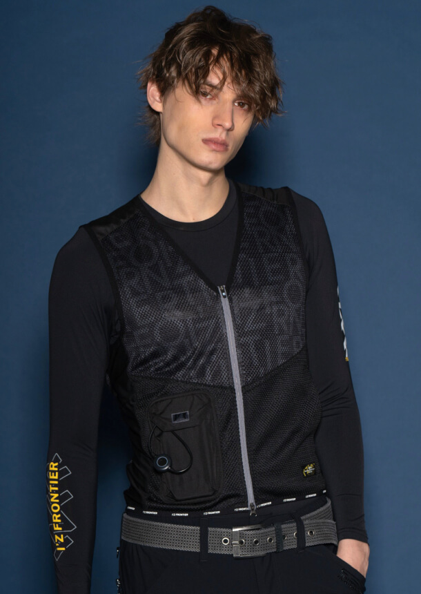 IZFRONTIER ハイセンスなデザイン。高機能でハイクオリティなワーク