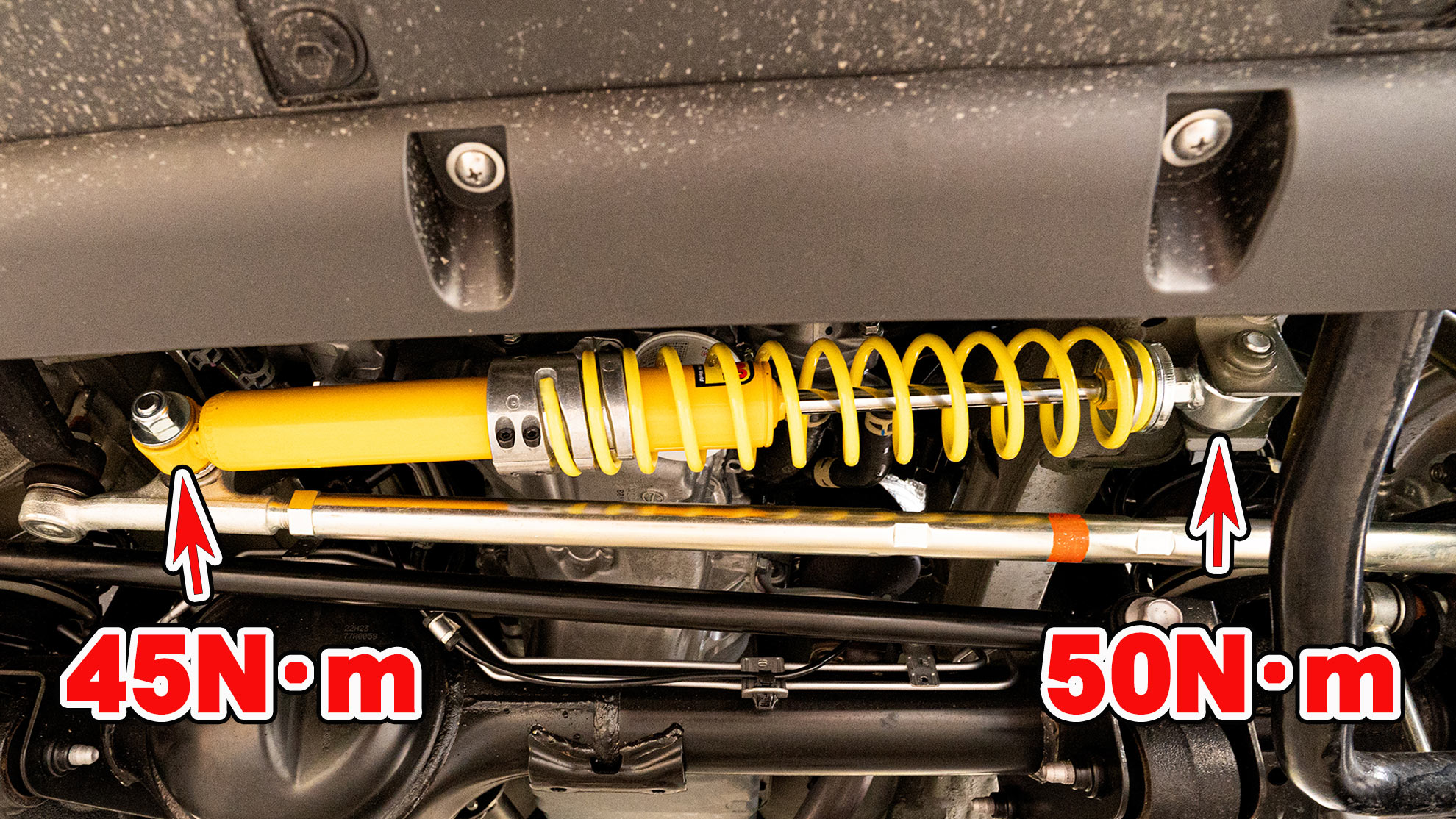 ジムニーJB64のステアリングダンパー交換！TOUGH DOG 4WAYステアリング