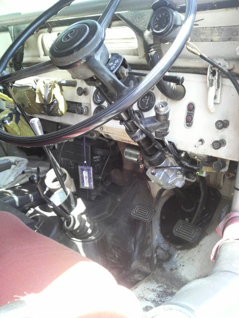 三菱ジープ用電動パワーステアリング製作・取り付けやっています