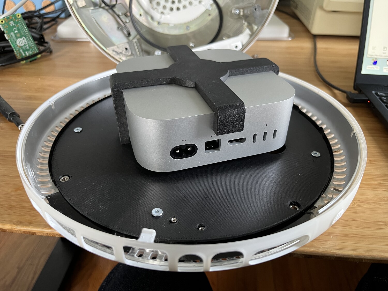 iMac G4(K) - joshua stein