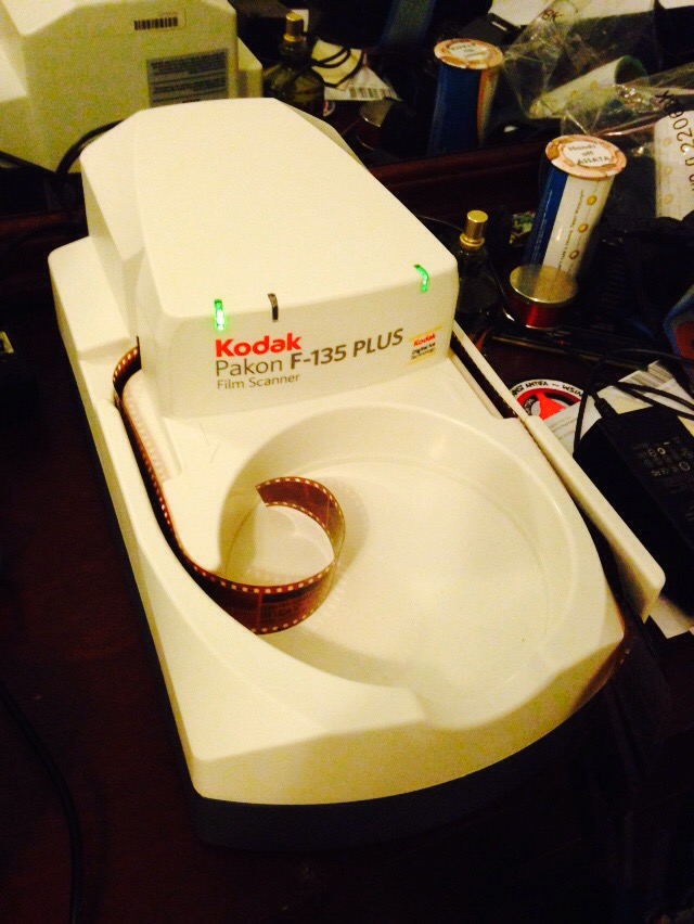 The Kodak / Pakon F135 Scanner – Street Wolf Photography
