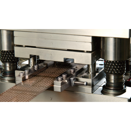 ダイセット金型 - 株式会社 関口製作所