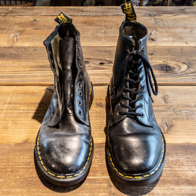 簡単にできる！》ドクターマーチンの手入れ方法をご紹介！ - ストア