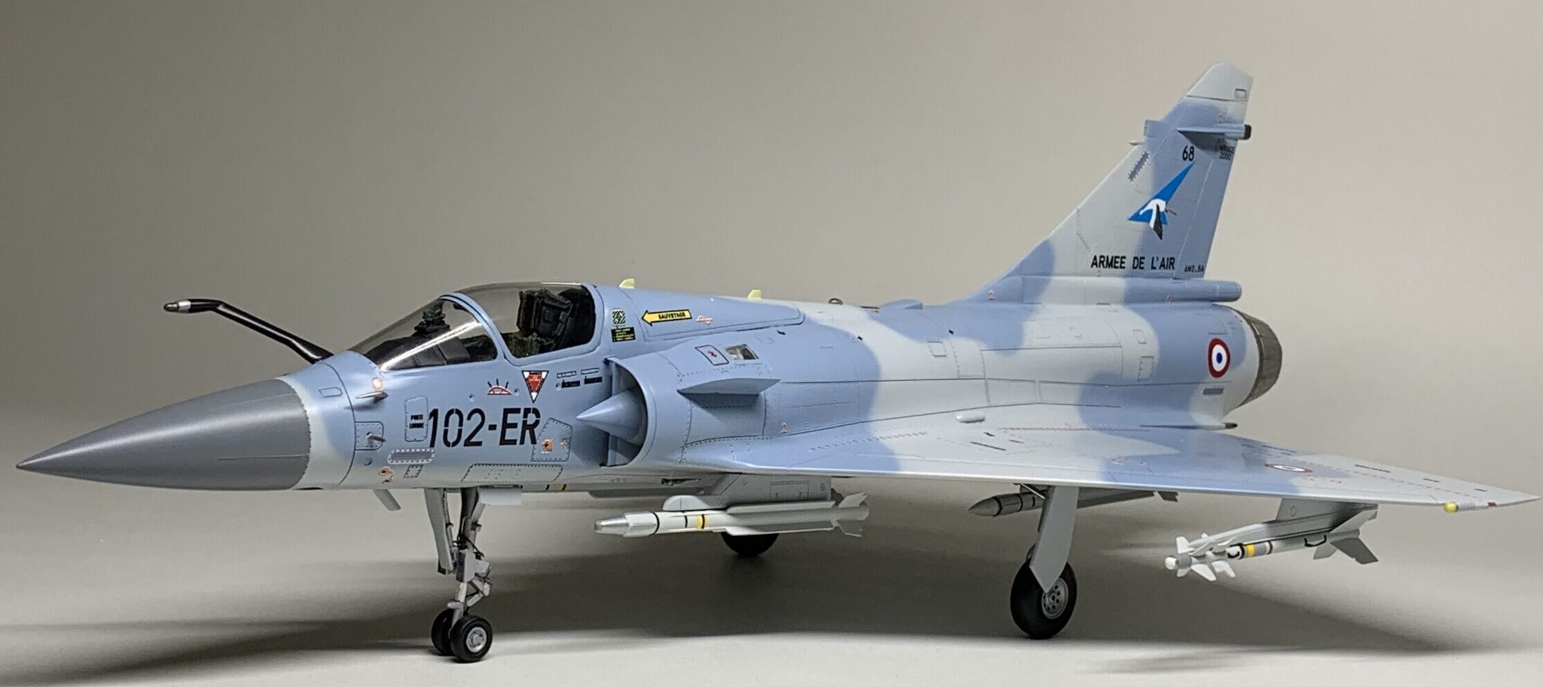 キネティック 1/48 ミラージュ2000F | JUNSANのミニチュア航空博物館
