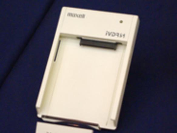 マクセル、iVカセットを外付けUSB HDDとして使えるアダプタを発表