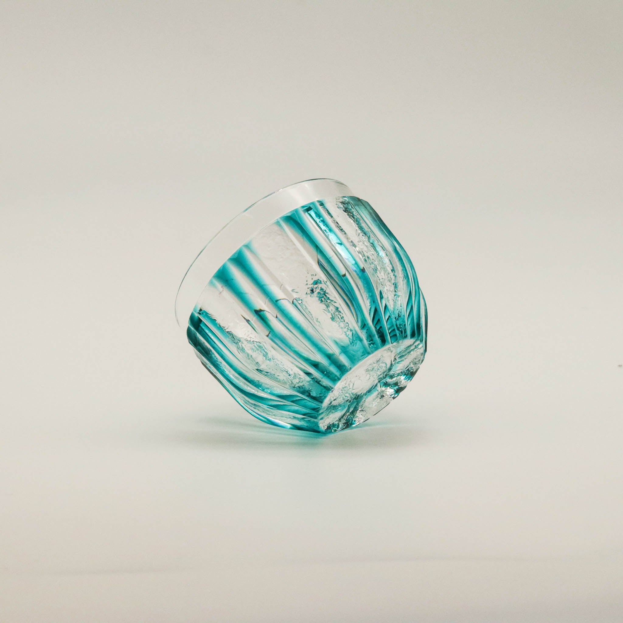 薩摩切子 にかわ猪口 | 緑 | 薩摩びーどろ工芸