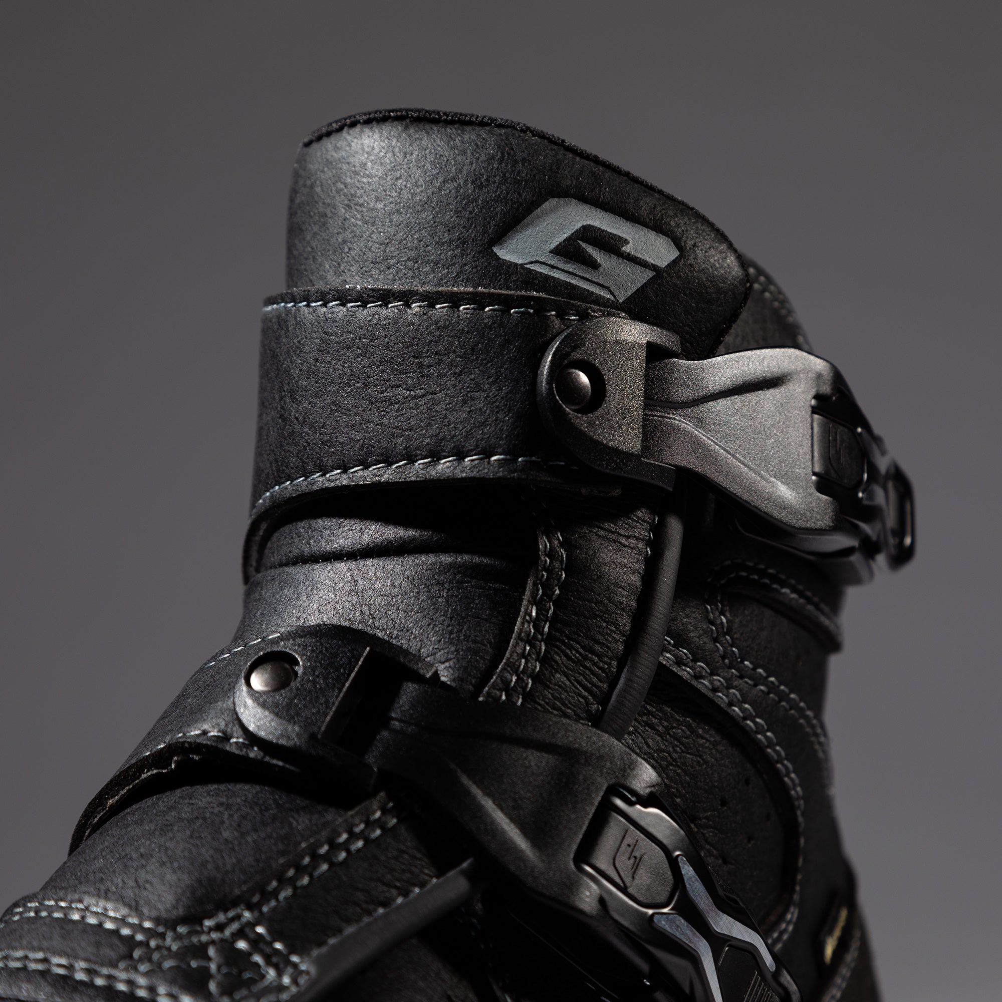 試着無料】ガエルネ パンテーラ ゴアテックス ネオブラック - バイク