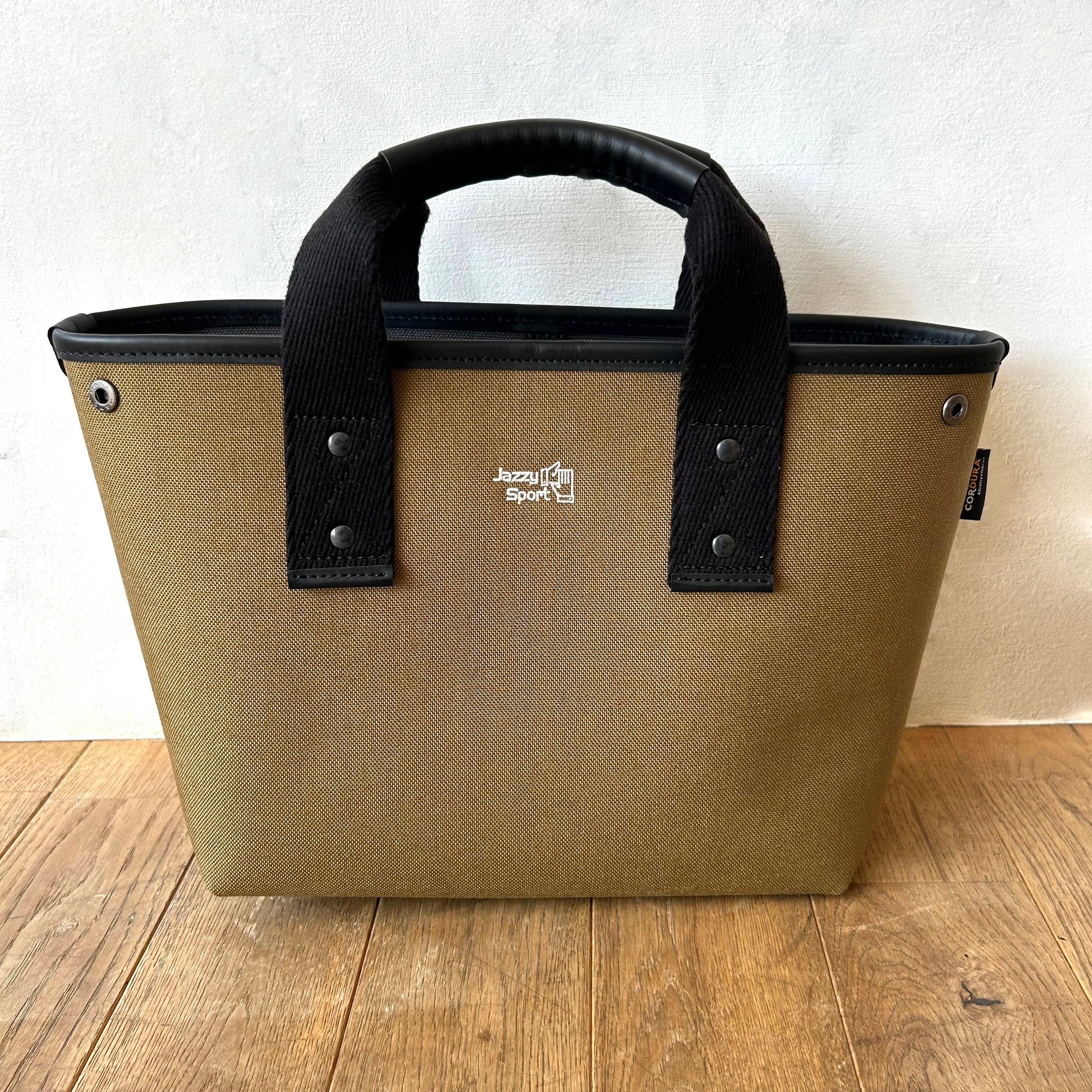 残りわずか／限定】intoxic × Jazzy Sport “Vinyl 7” トートバッグ