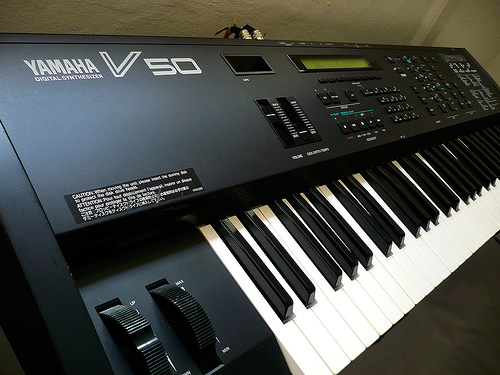 Yamaha V50 Digital Synthesizer – Jim Atwood in Japan