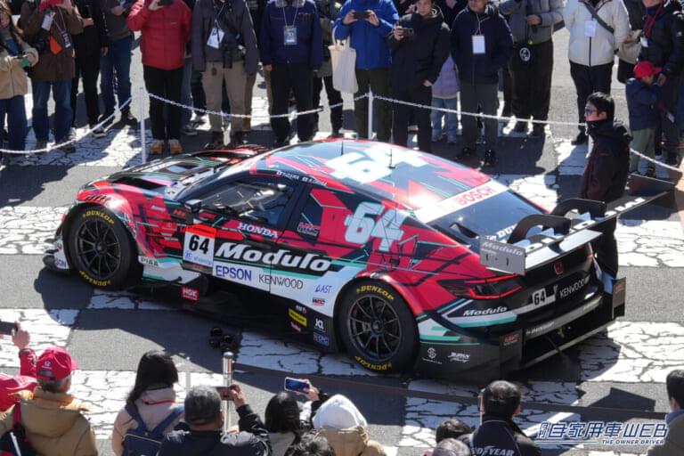 Modulo Nakajima Racing」2025年SUPER GT参戦マシンのカラーリングを