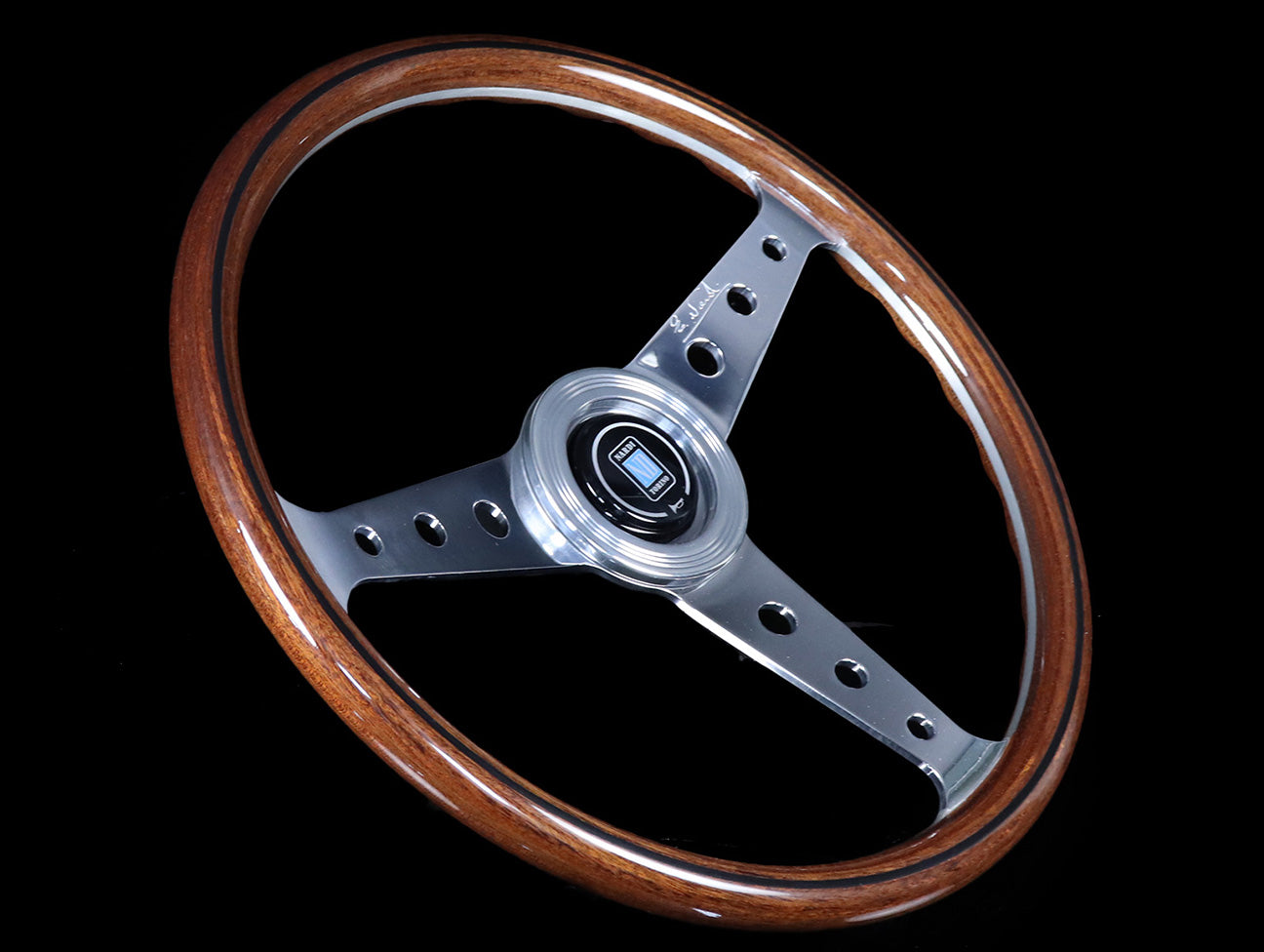 Nardi Classic Wood 360mm Steering Wheel w/Polished Round Hole
