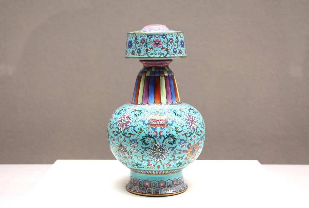 日本初公開品多数！ “奇跡”の印肉容器など、中国の「国宝級」陶磁を