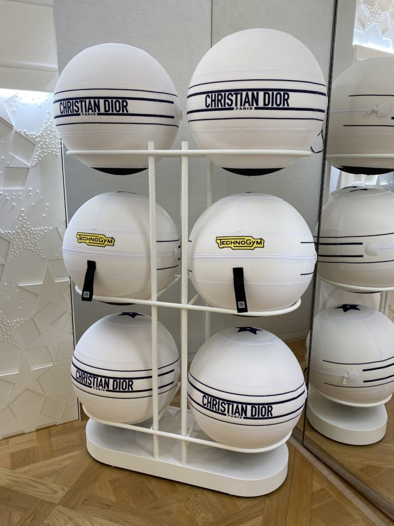 Diorにてトレーナー業