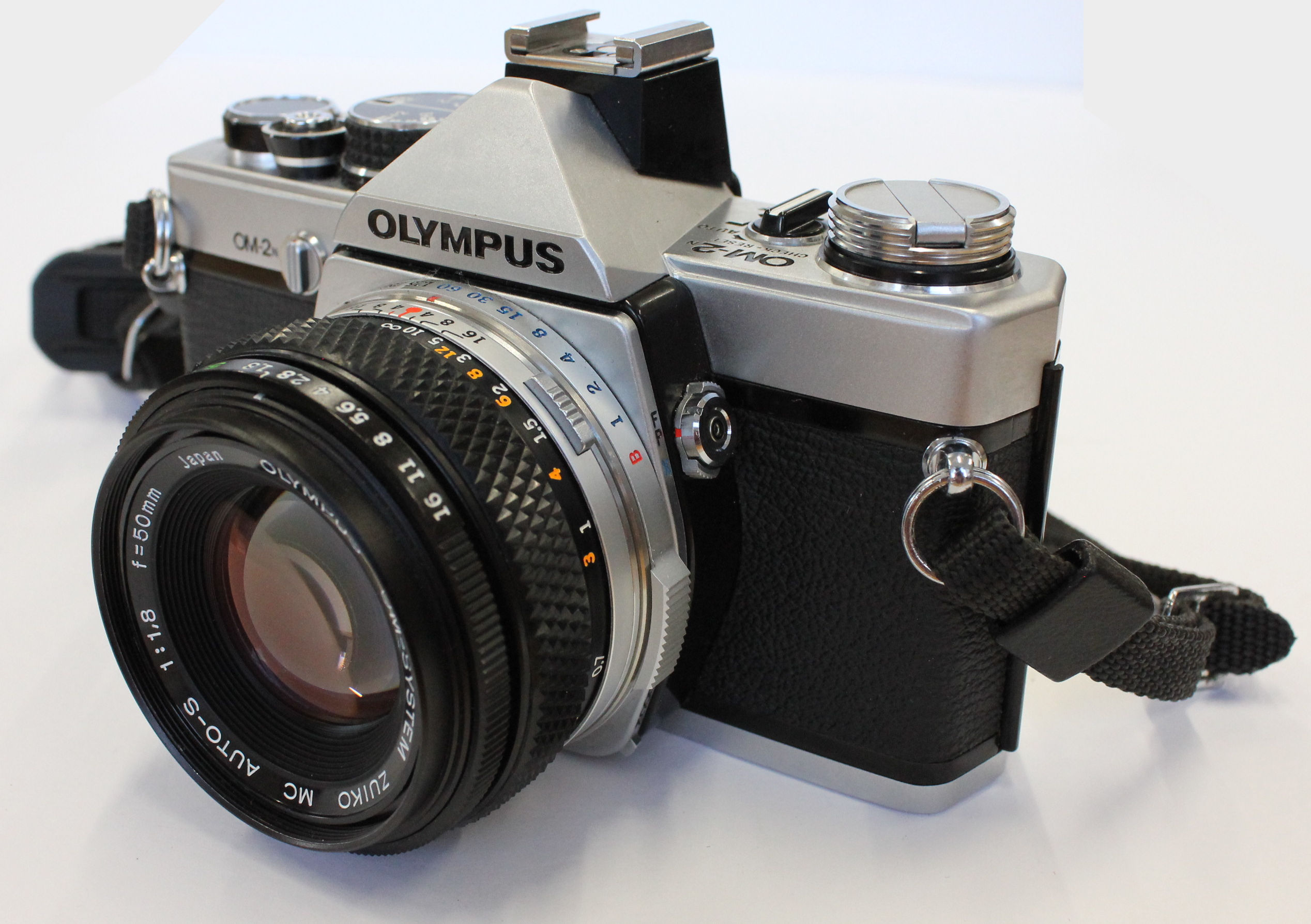 Olympus OM-2n 35mm Camera and Zuiko MC 50mm F/1.8 Lens (C1129