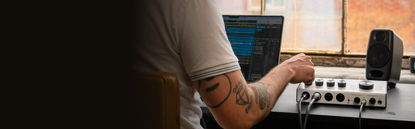 POLAR - ブラックスターアンプジャパン