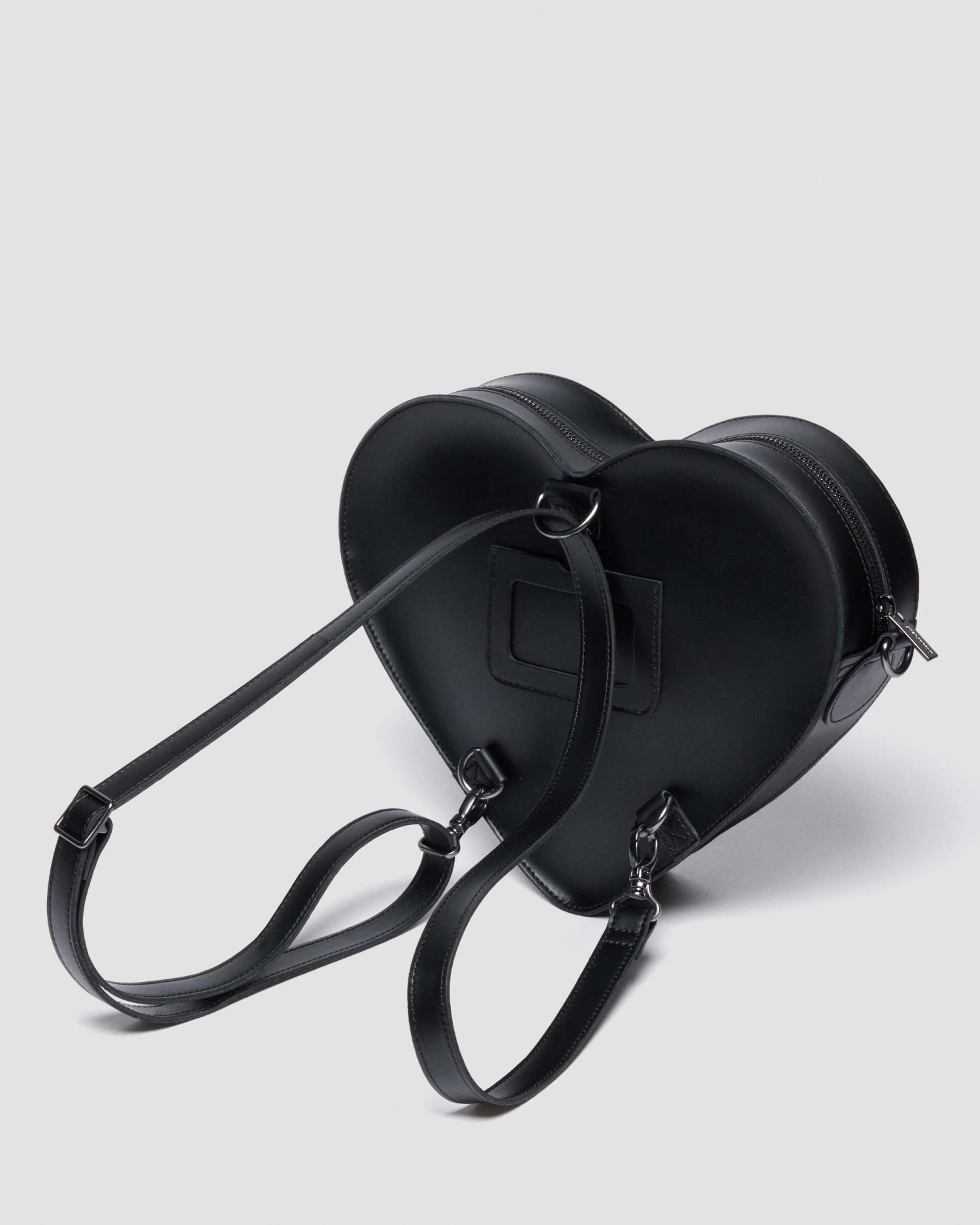 ハート バックパック