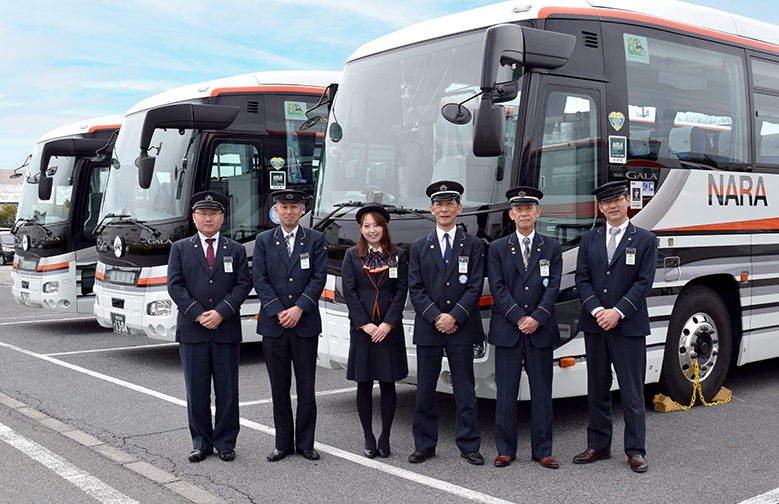 リモート案内という新たな取り組みで観光DXを実践 ～バスリモート案内