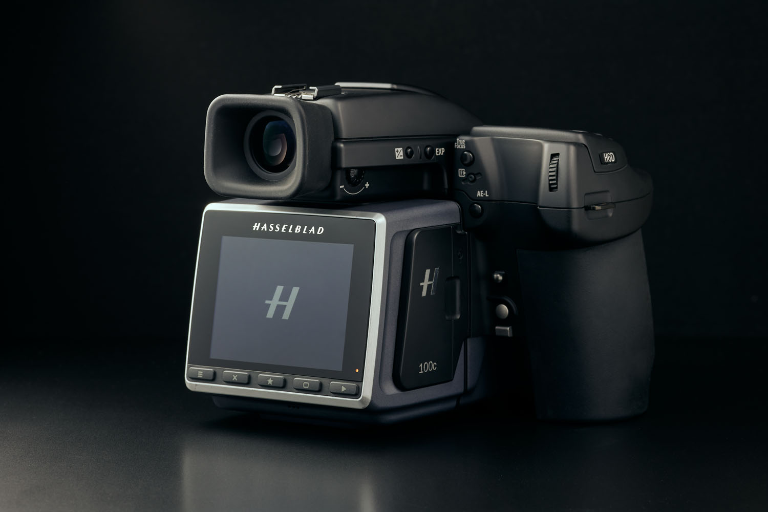 ハッセルブラッドCFV II 50C[中判カメラANTHOLOGY] Vol.02 - PRONEWS