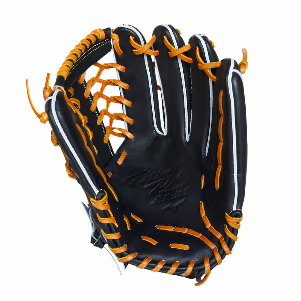 地域の絆を力に、最高のパフォーマンスを「宍粟牛グラブ」｜野球