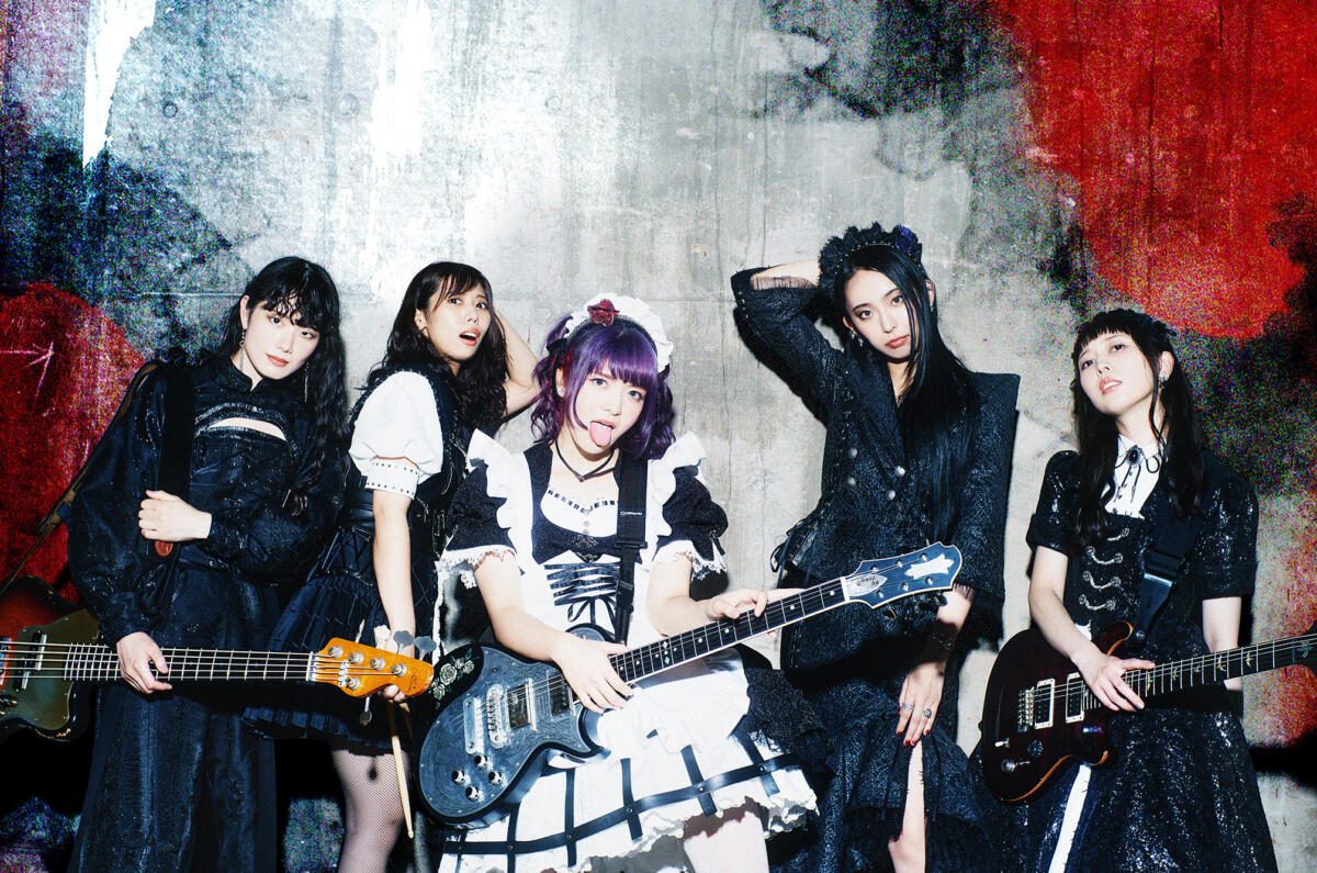 Review: BAND-MAID album 