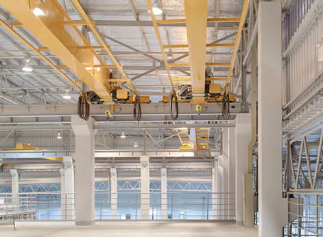 東芝ライテック】耐衝撃・振動対応 LED高天井器具『LEDJシリーズ』に3