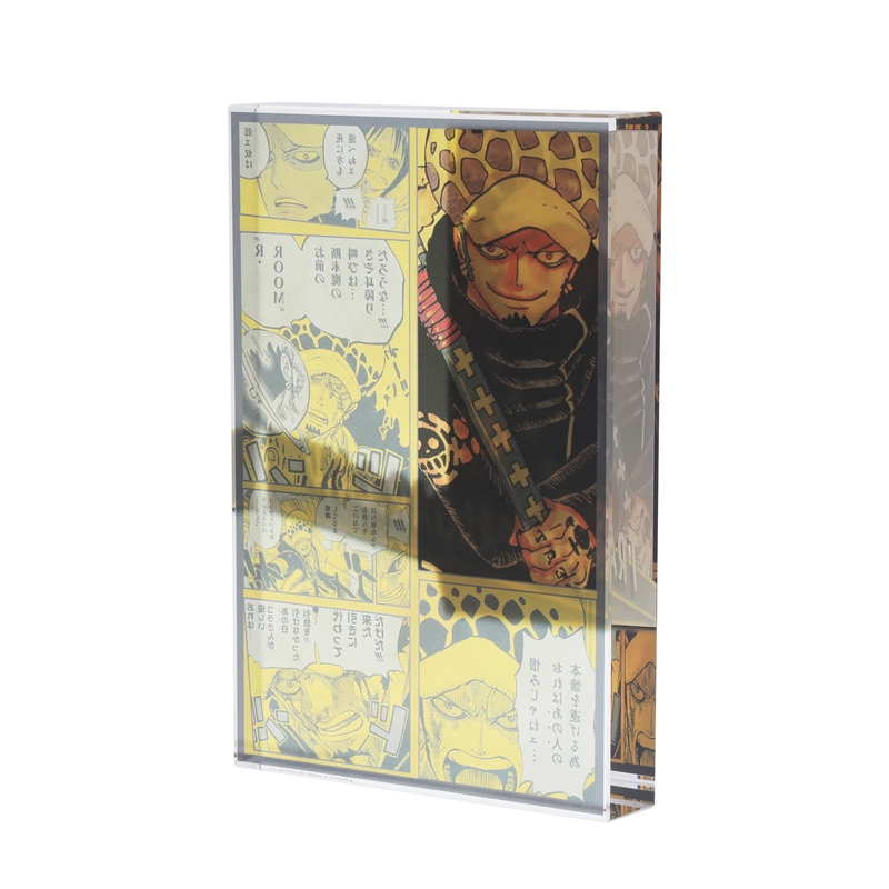 ONE PIECE』アクリルブロック “HEROES” トラファルガー