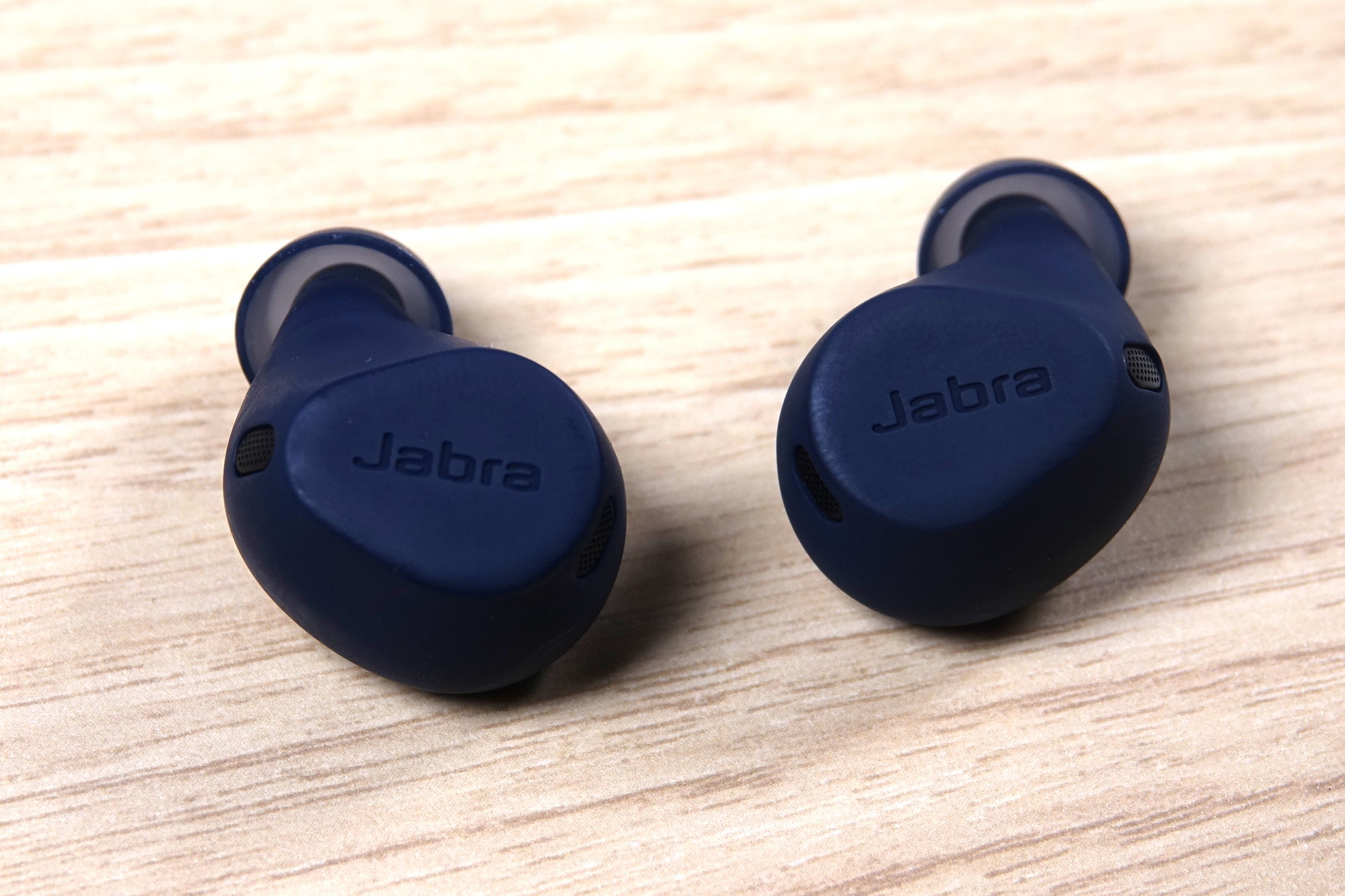 トレーニング中の動画視聴にうれしいフルワイヤレスイヤホン「Elite 8