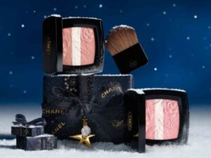 シャネル【ホリデー2025】予約購入方法・チャームや限定ラッピング