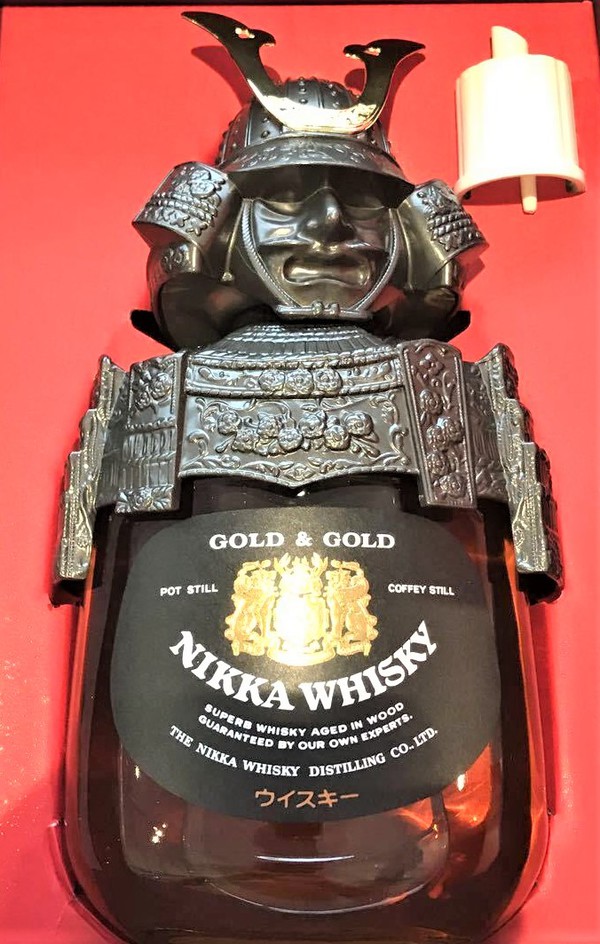ニッカ Gold&Goldウィスキーボトル専用飾り「兜甲冑 戦国武将」を