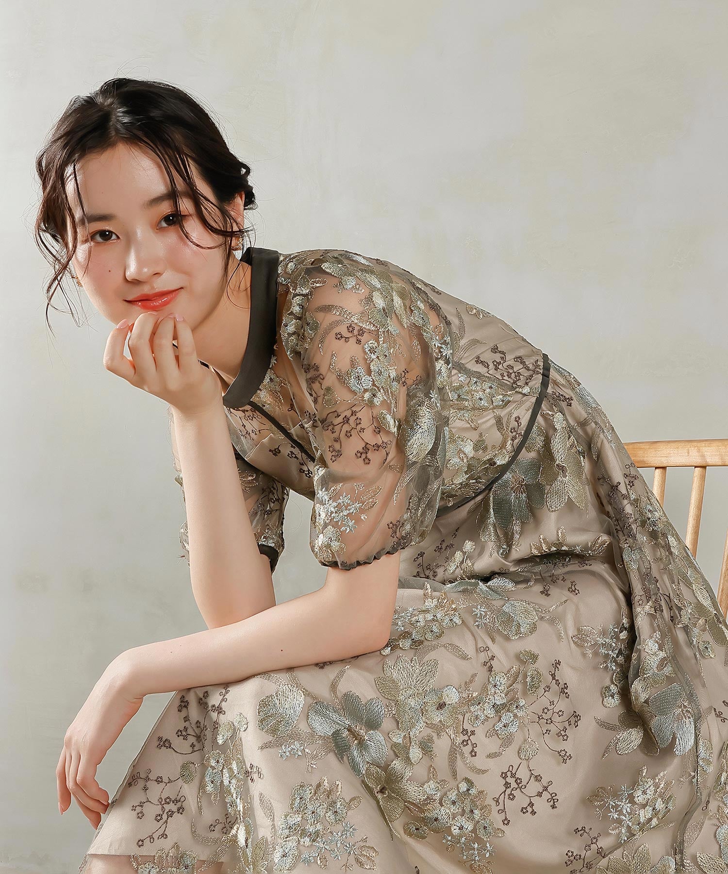 シック フラワー刺繍 ドレス 結婚式 お呼ばれ オケージョン