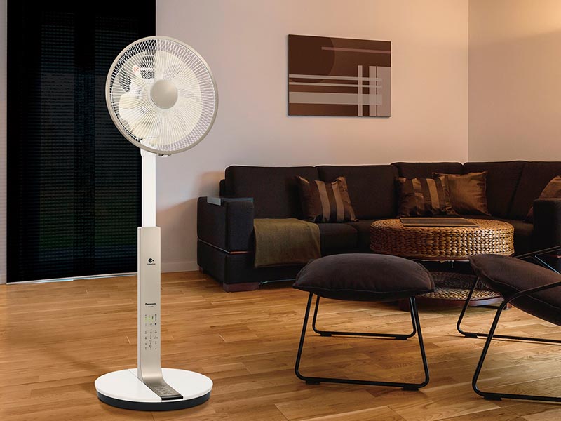 パナソニック、DCモーターで省エネ&静かな扇風機。室温に合わせ風量