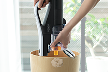 スティッククリーナー（コードレス式）PV-BL1H ： クリーナー ： 日立