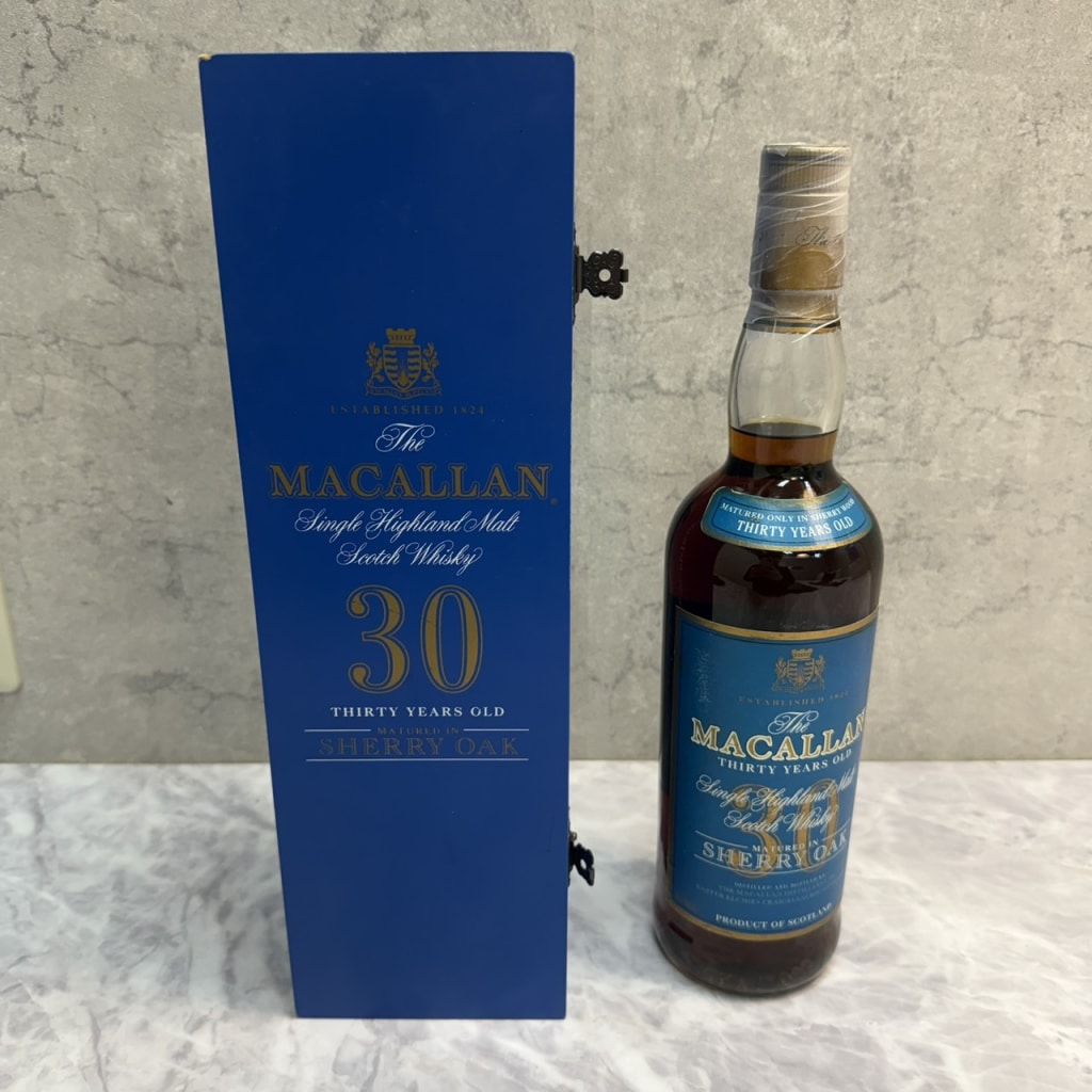 マッカラン シェリーオーク ブルーラベル 30年 700ml 43% 買取実績