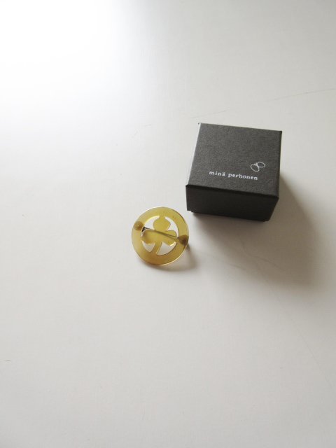 2023AW mina perhonen / ミナペルホネン aba7285 clover ブローチ F BEIGE