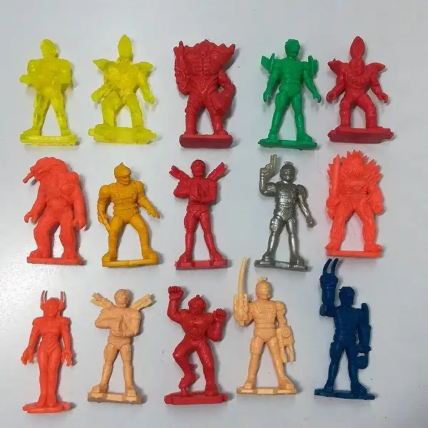 買取】丸大ソーセージ メタルヒーロー 消しゴム ジバン Drギバ 他