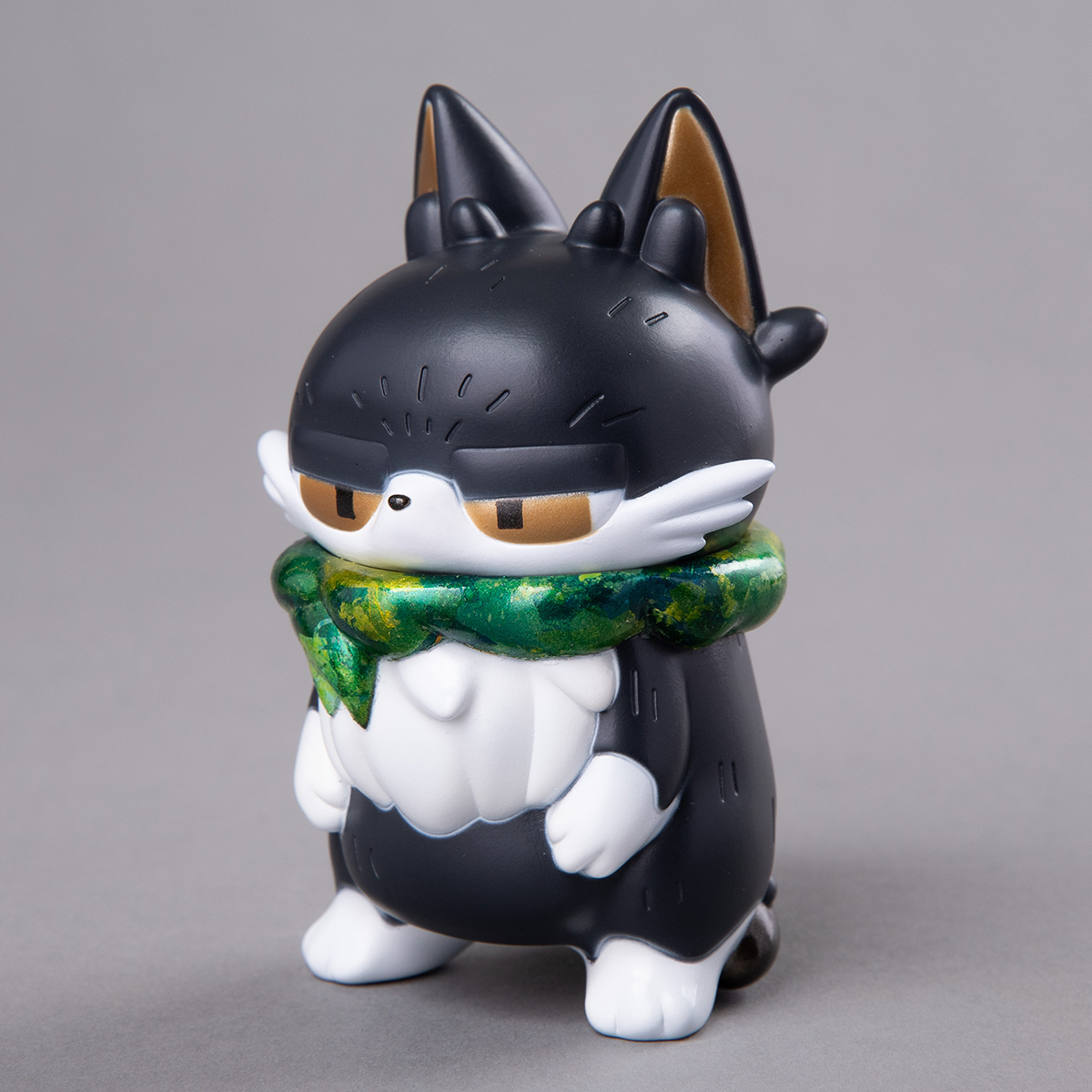 オークションNo.41「ハイロソフビ:雅」more-cats｜クリエイターズ