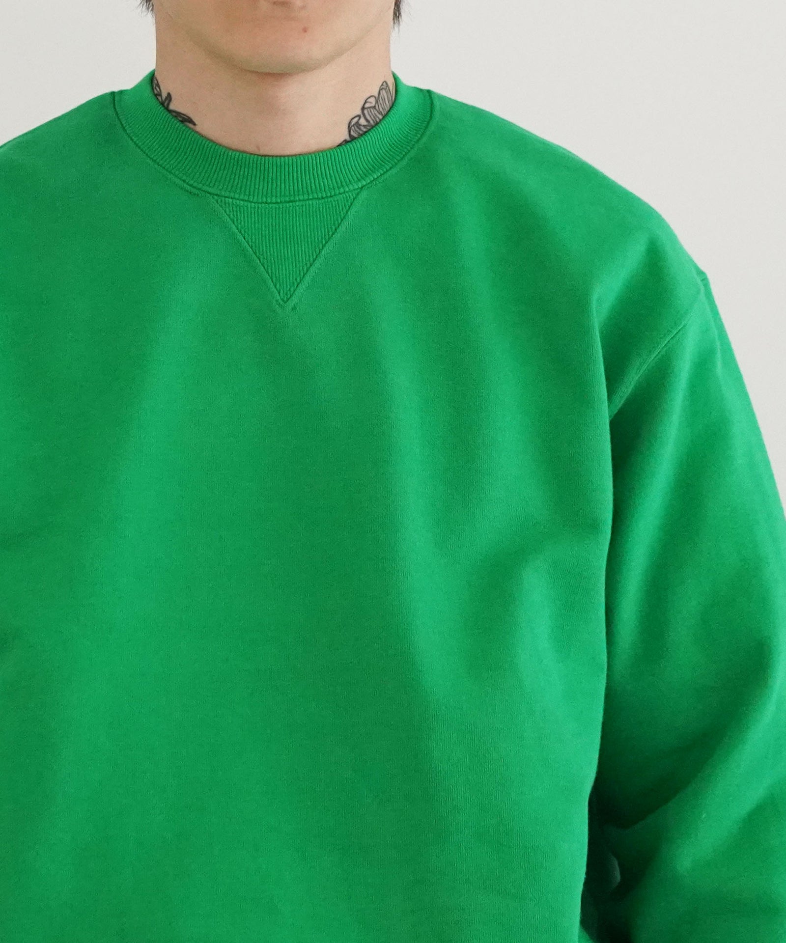 HEAVYWEIGHT SWEAT SHIRT 