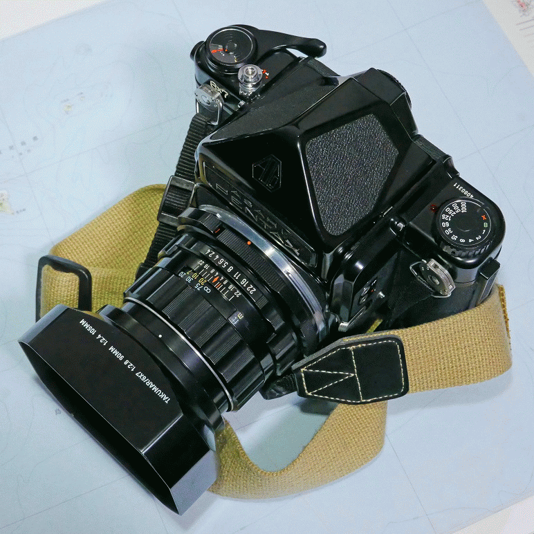 PENTAX（ペンタックス）67に古い【SMC 75mm F4.5】広角レンズで夜の街