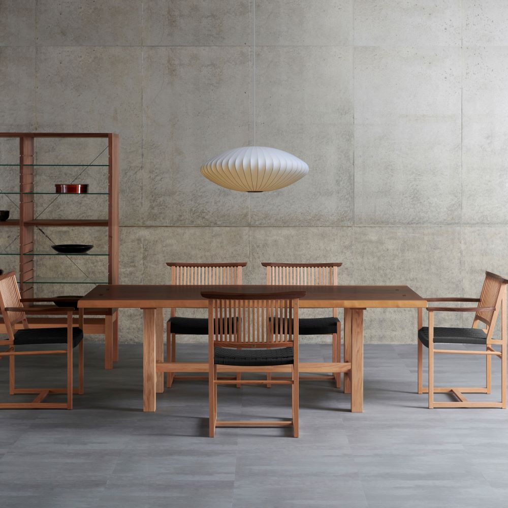 Takayama Wood Works ダイニングアームチェア W532K (張布仕様