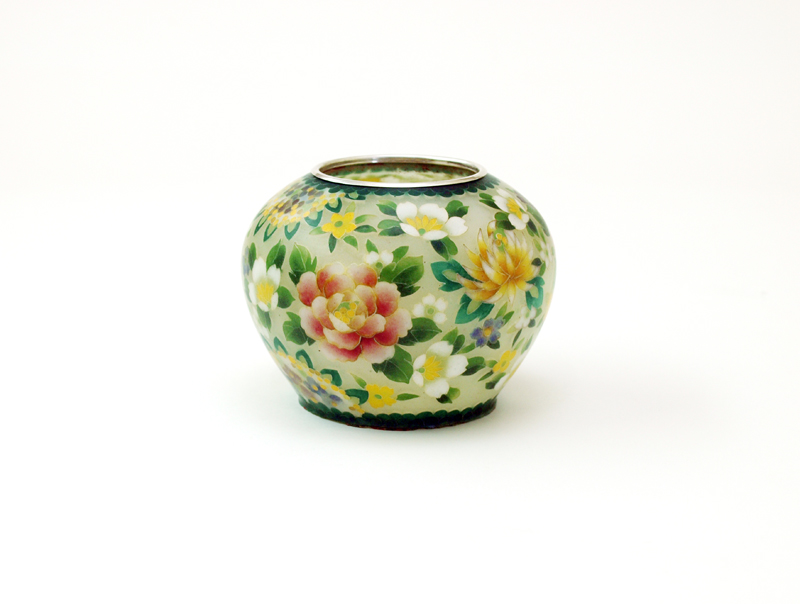 省胎七宝ランプ 花づくし文 | 製品 | 加藤七宝製作所ウェブサイト