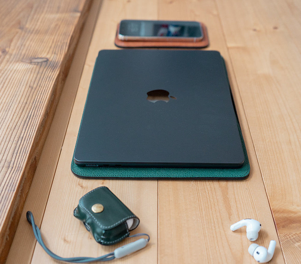 職人が作るレザースリーブ 13インチMacBook Pro 用 – 国立商店