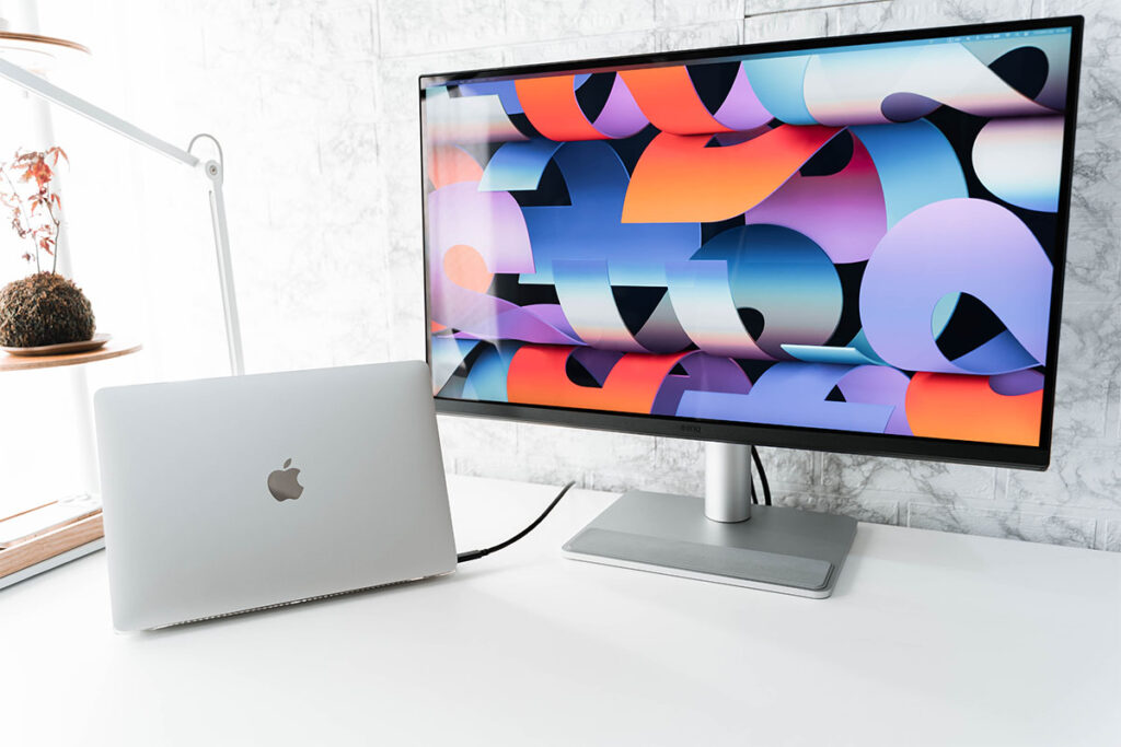 BenQ MA270UP レビュー｜グレアパネル搭載の27インチ 4K Mac向けモニター