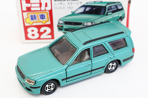 ミニカーショップ ケンボックス トミカ 赤箱☆82☆日産ステージア(緑