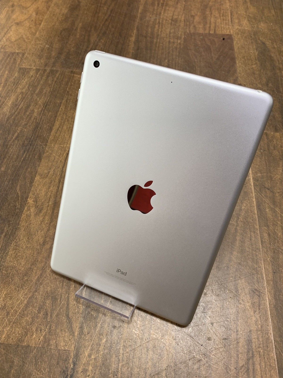 Apple iPad Air 2, 2nd Generation, 9.7in (64GB, 128GB) Wi-Fi Retina