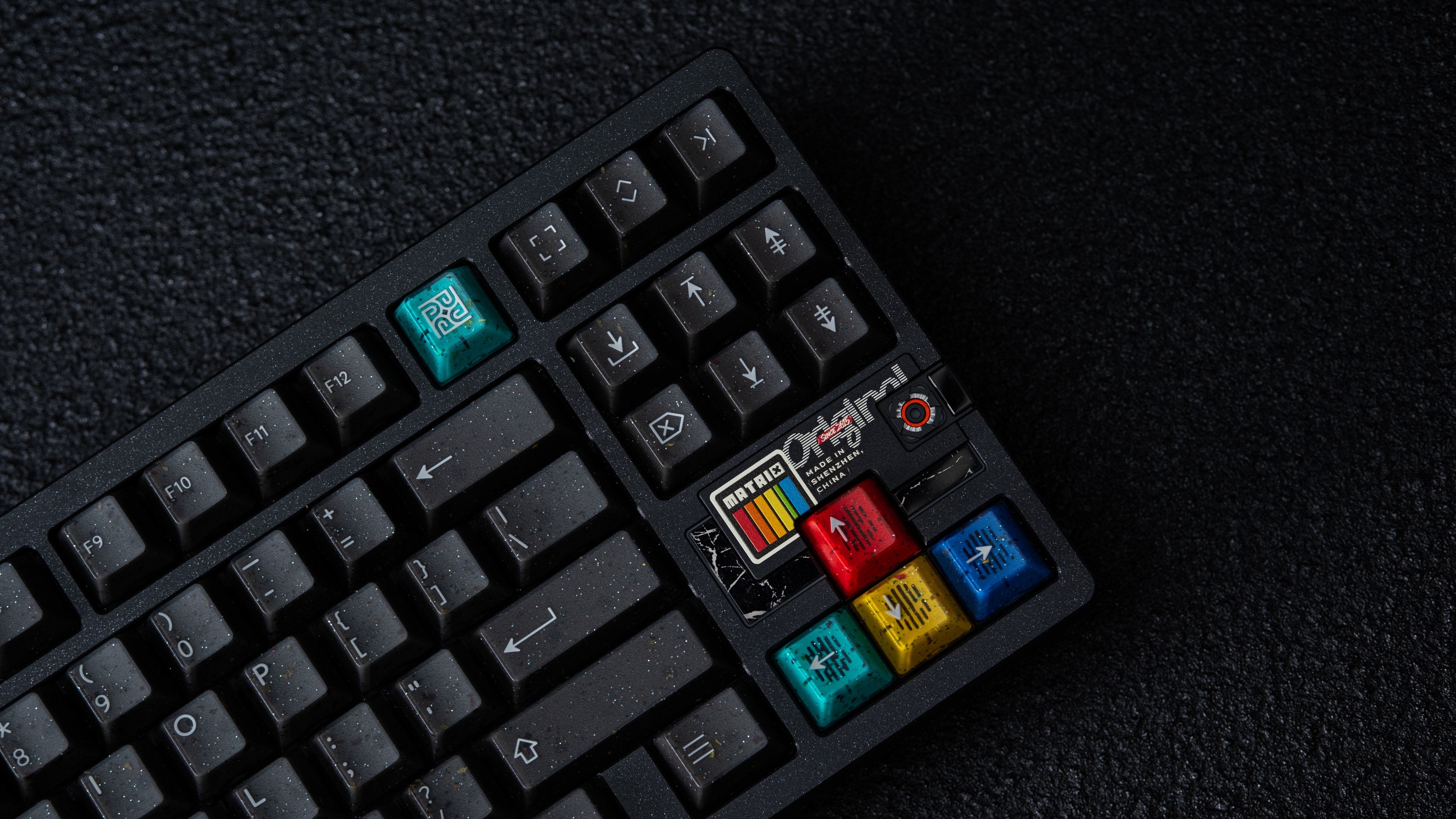 PBTfans Neon R2 – KEYGEM